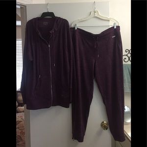 Calvin Klein 2 piece Jogging/Sweat suit